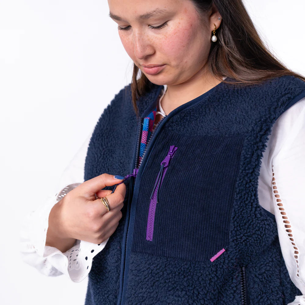 Billy Belt Women's Sleeveless Sherpa Jacket with Zip - Navy