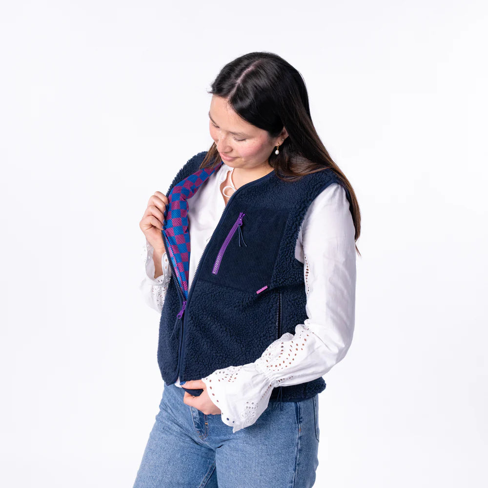 Billy Belt Women's Sleeveless Sherpa Jacket with Zip - Navy