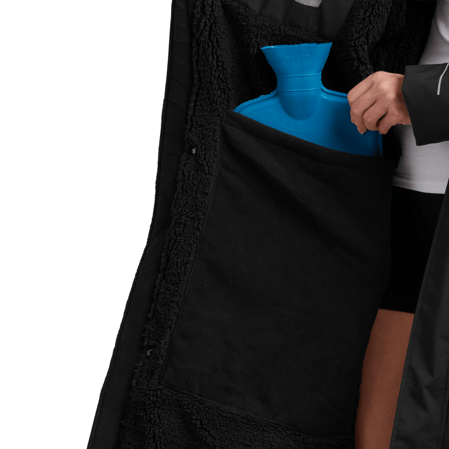 Red Paddle Co Long Sleeve Waterproof Changing Robe Alter Evo Pro - Stealth Black