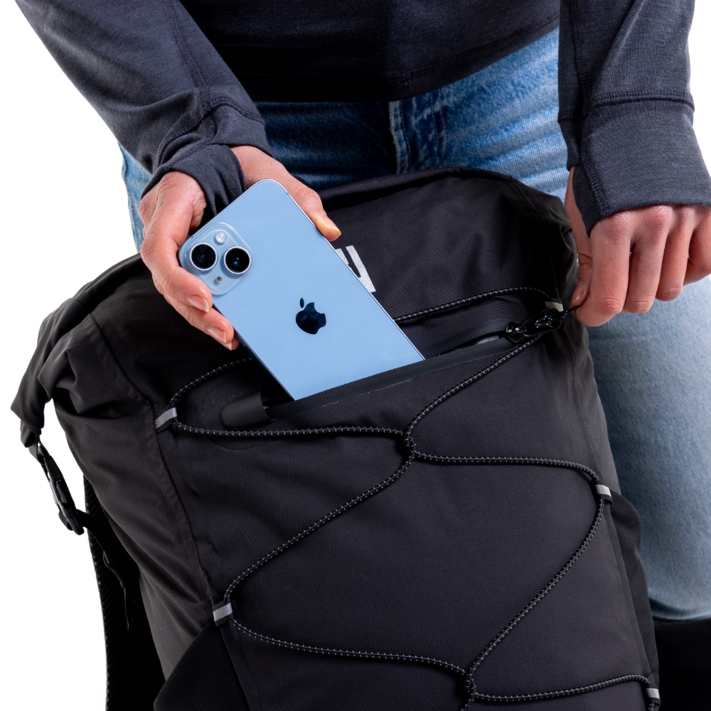 Red Paddle Co Lightweight Backpack 22L - Obsidian Black