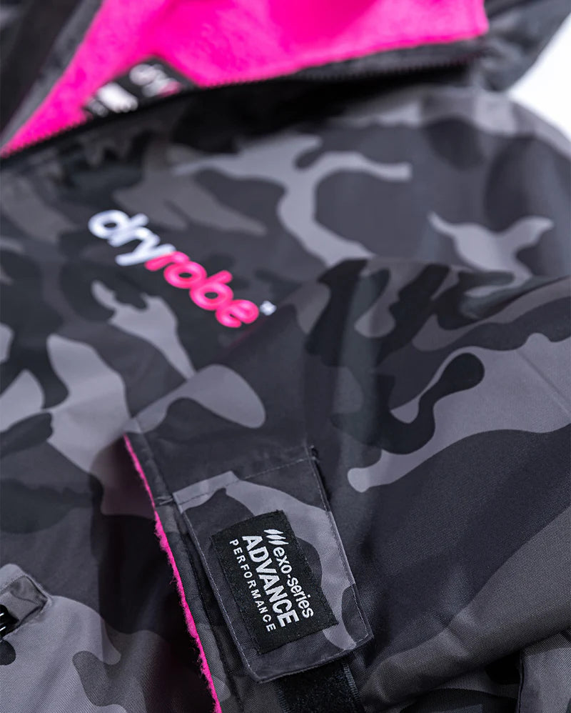Dryrobe Advance Changing Robe - Black Camo/Pink