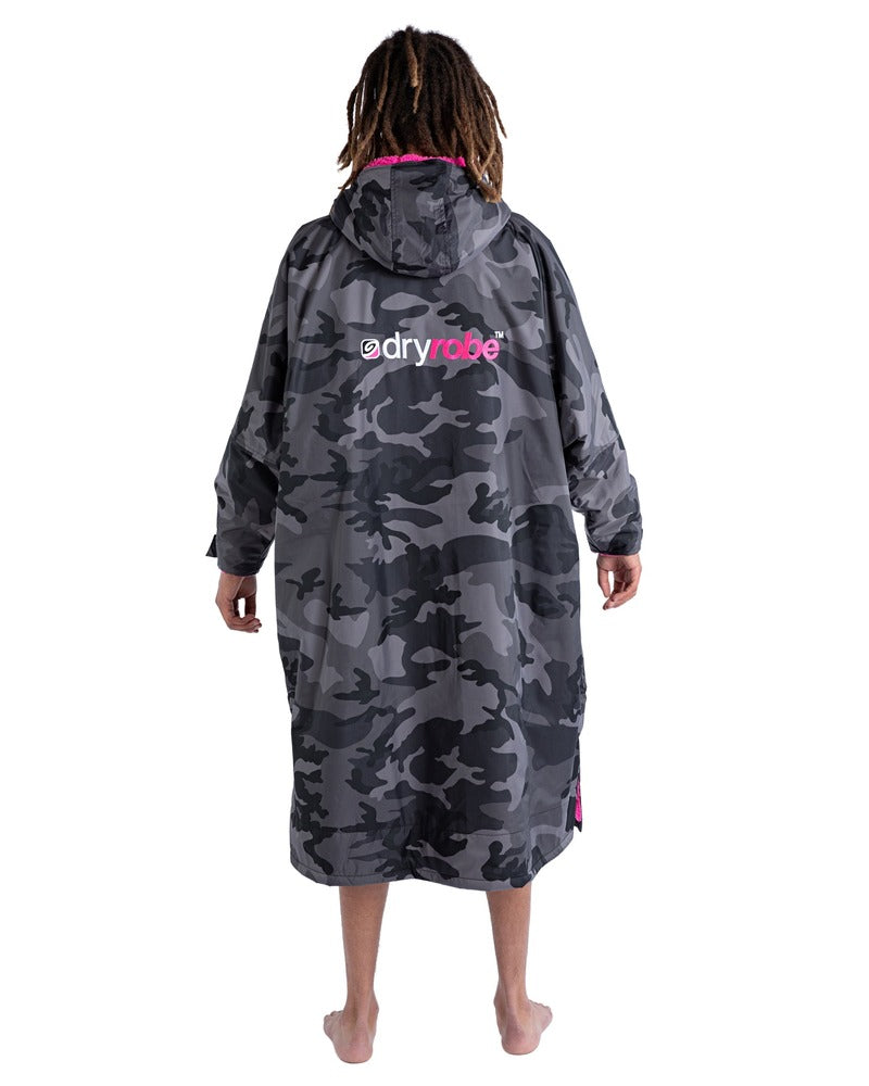 Dryrobe Advance Long Sleeve - Black Camo/Pink