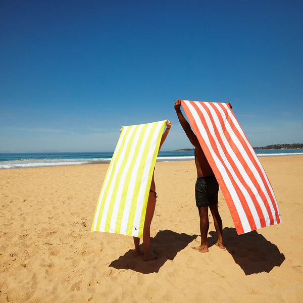 Dock & Bay Beach Towel - Waikiki Coral