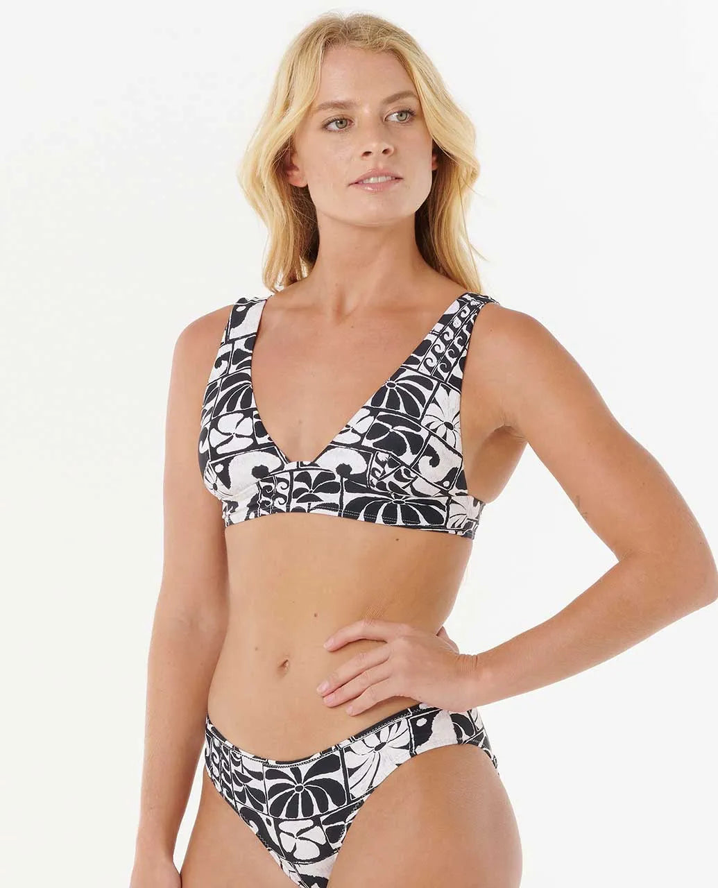 Rip Curl AOTS - Ty Williams Deep V Top - Washed Black