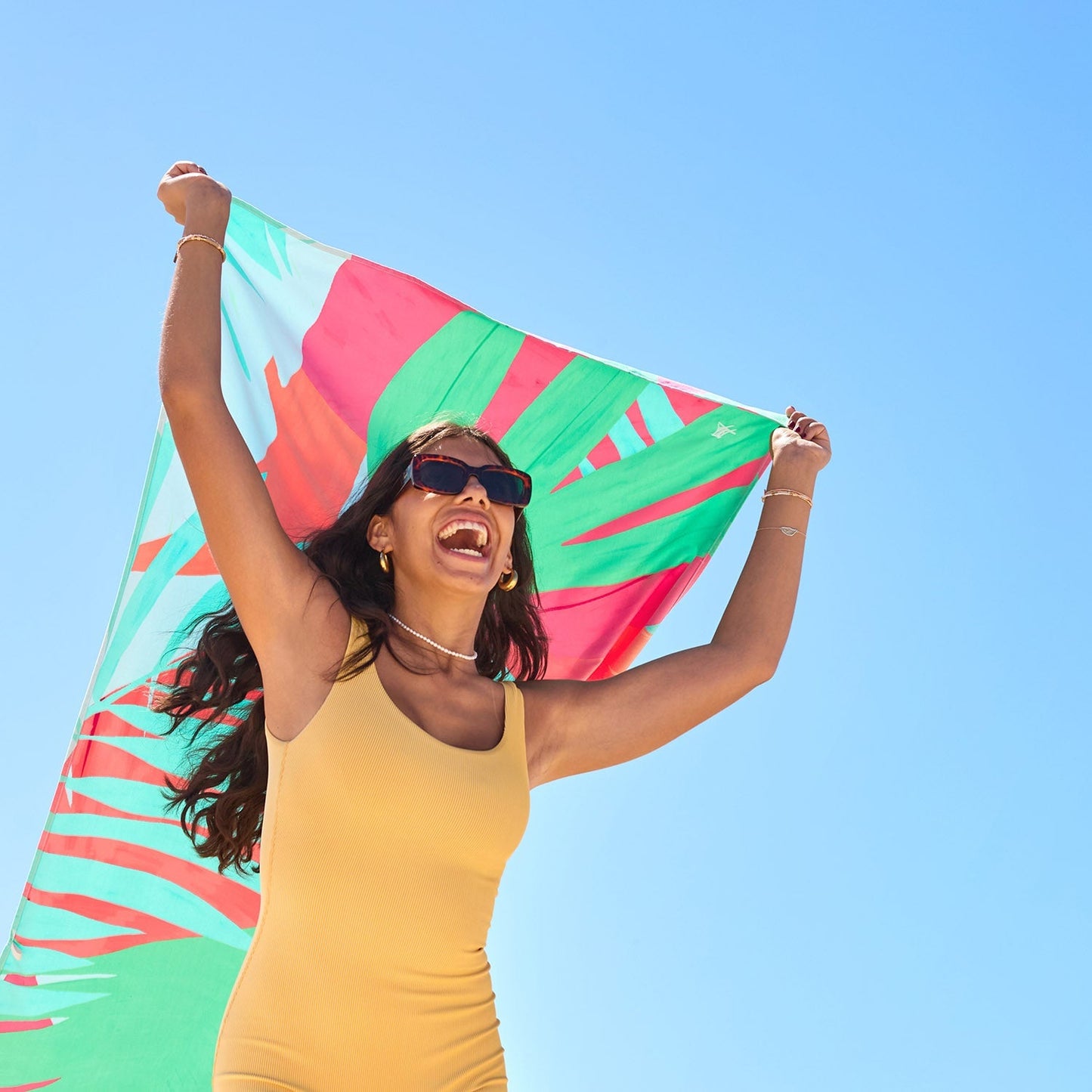 Dock & Bay Beach Towel - Hot Tropics