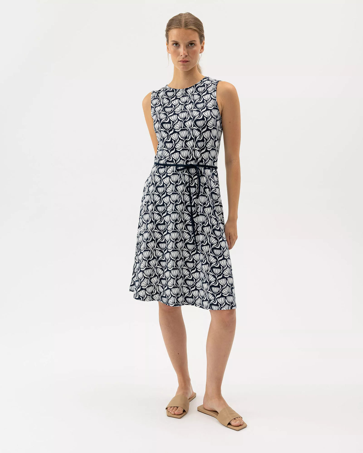 Holebrook Ellen Dress - Navy Pattern