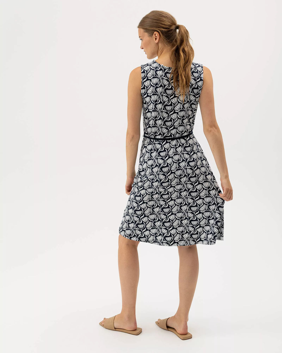 Holebrook Ellen Dress - Navy Pattern