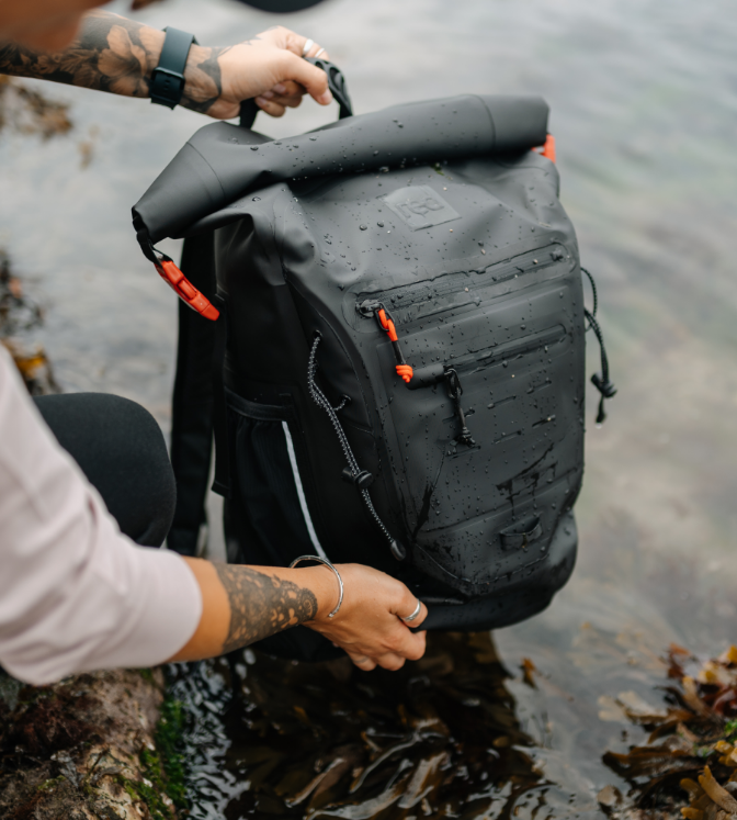 Red Equipment Adventure Waterproof Backpack 30L - Obsidian Black