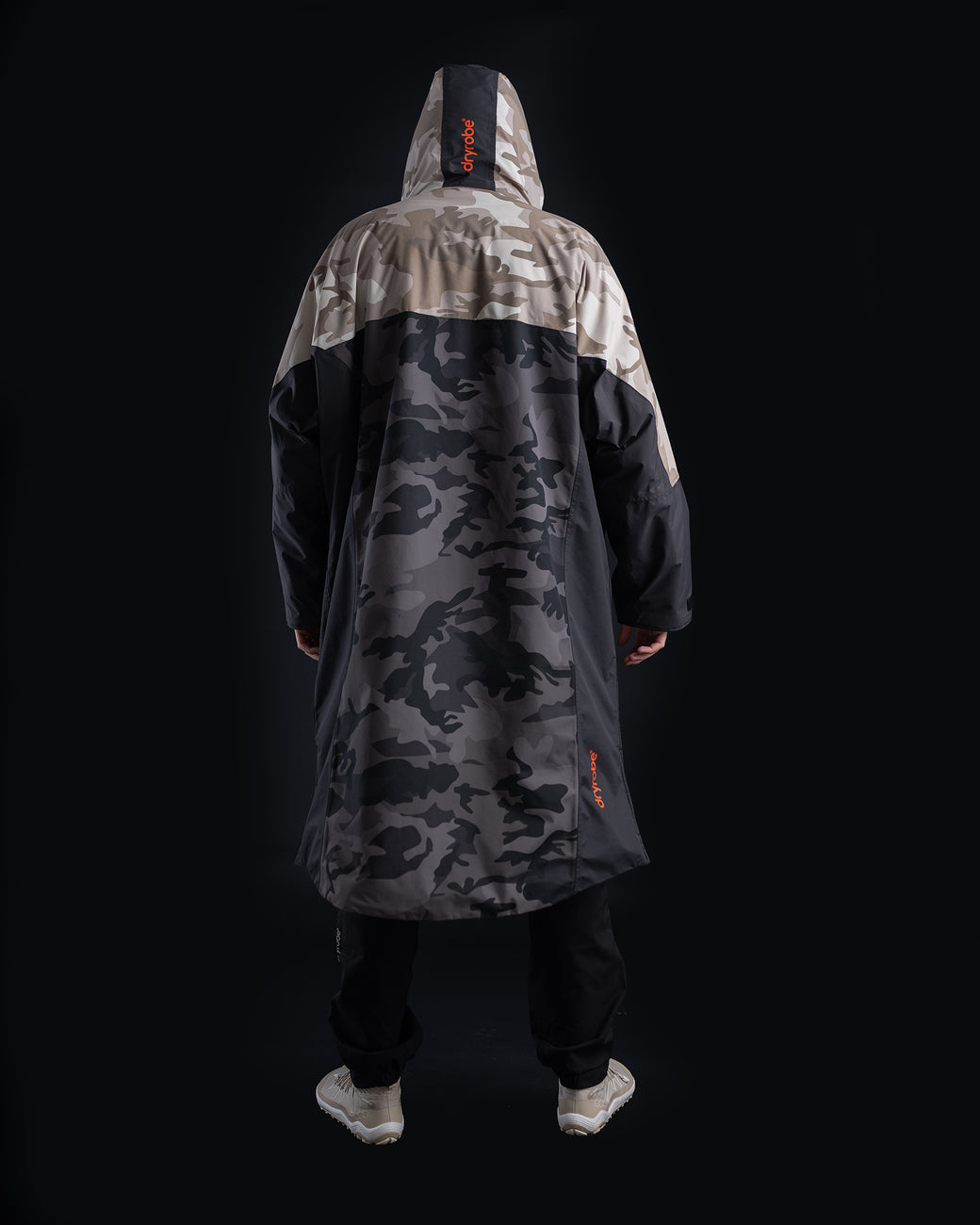 Dryrobe Nexus Changing Robe - Sand Camo/Orange