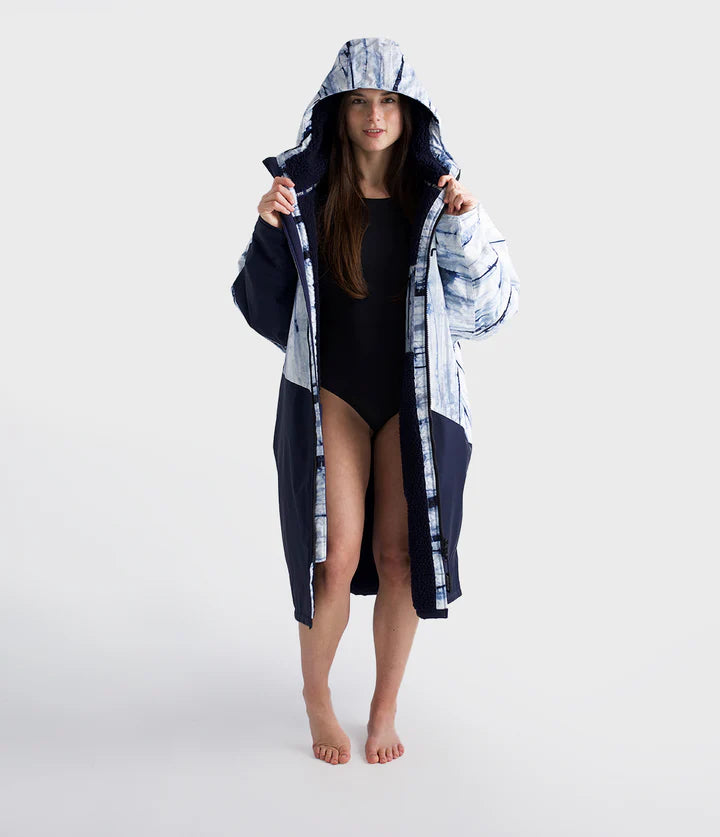 Dryrobe Advance Changing Robe Contrast - Batik/Blue