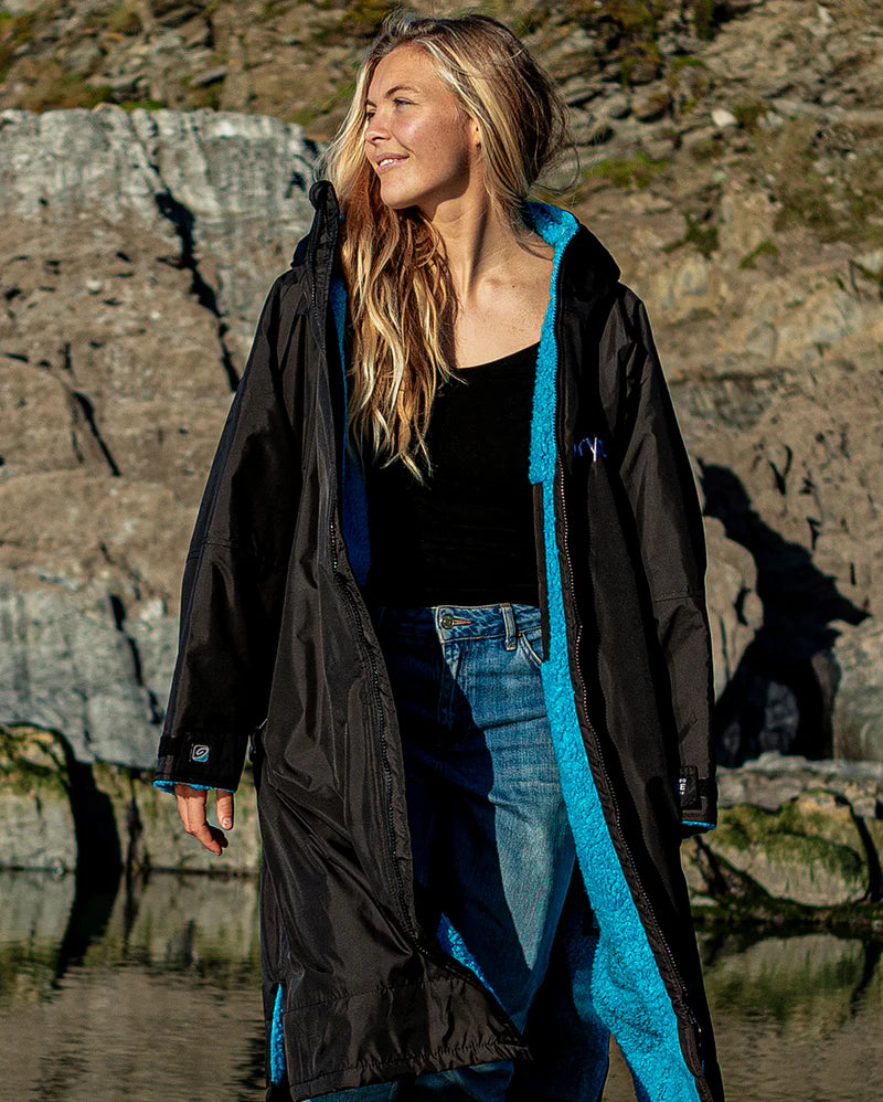 Dryrobe Advance Changing Robe - Black/Blue
